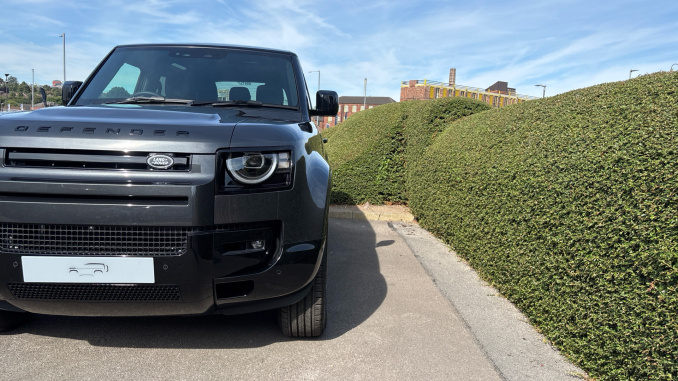Land Rover Defender 3.0 D350 X-Dynamic HSE 90 3dr Auto Diesel Estate - Image 42
